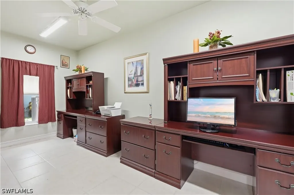 11811 Longshore Way E Naples FL 34119