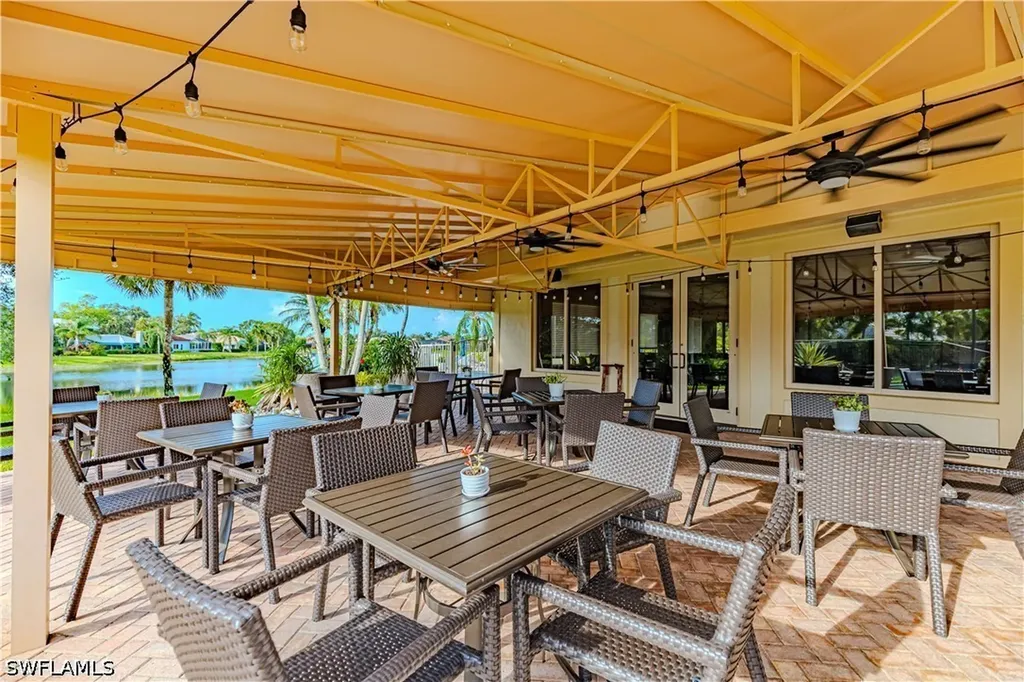 11811 Longshore Way E Naples FL 34119