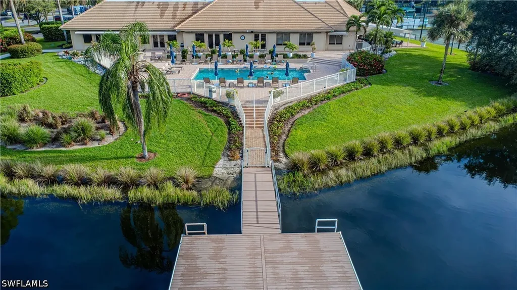 11811 Longshore Way E Naples FL 34119