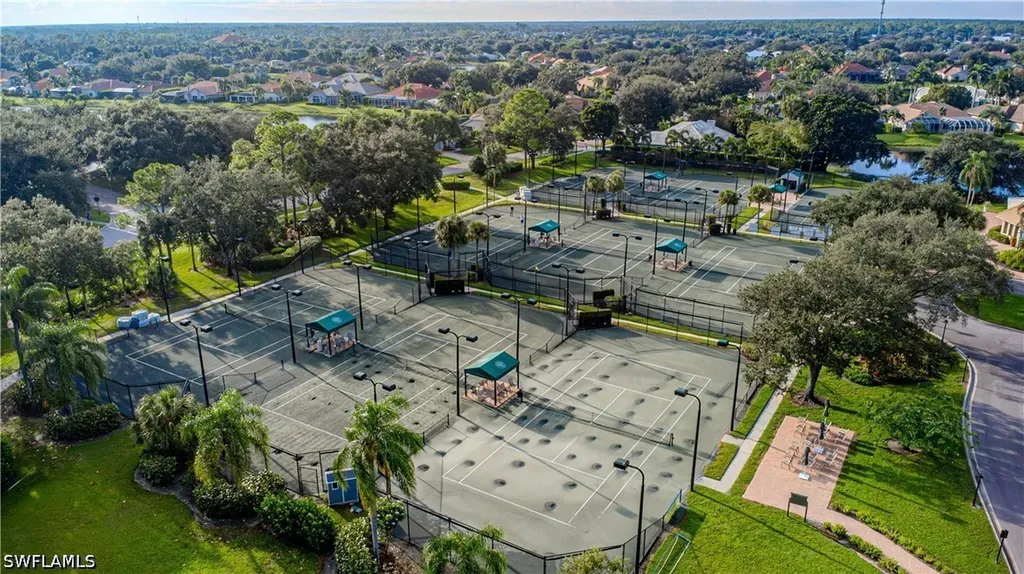 11811 Longshore Way E Naples FL 34119