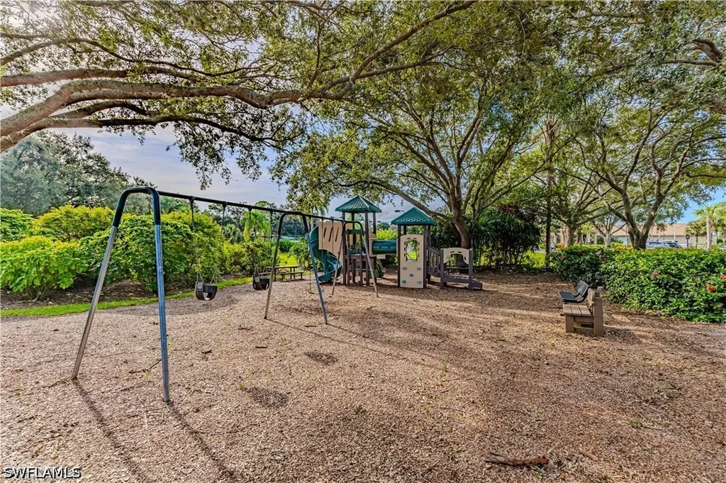 11811 Longshore Way E Naples FL 34119