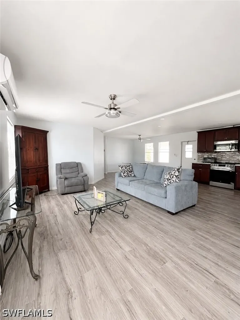 5510 Sir Walter Way North Fort Myers FL 33917