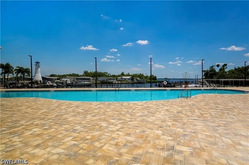 5510 Sir Walter Way North Fort Myers FL 33917