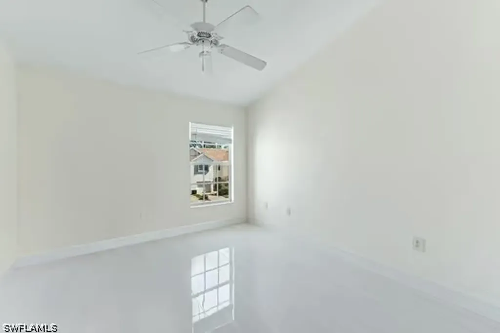827 Hampton Circle Naples FL 34105