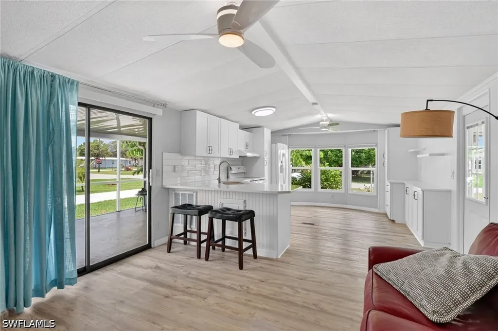 221 Grassy Key Lane Naples FL 34114