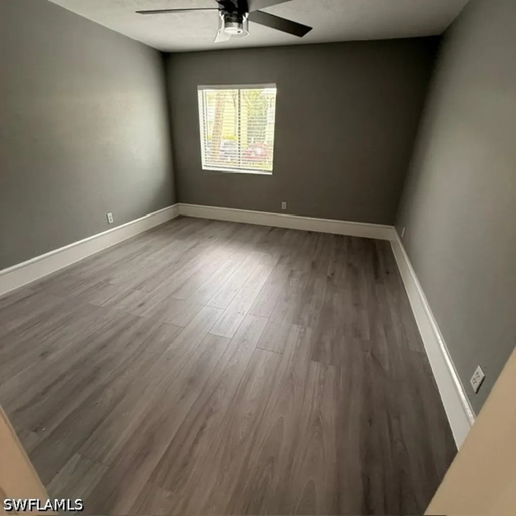 4617 Bayshore Drive Naples FL 34112