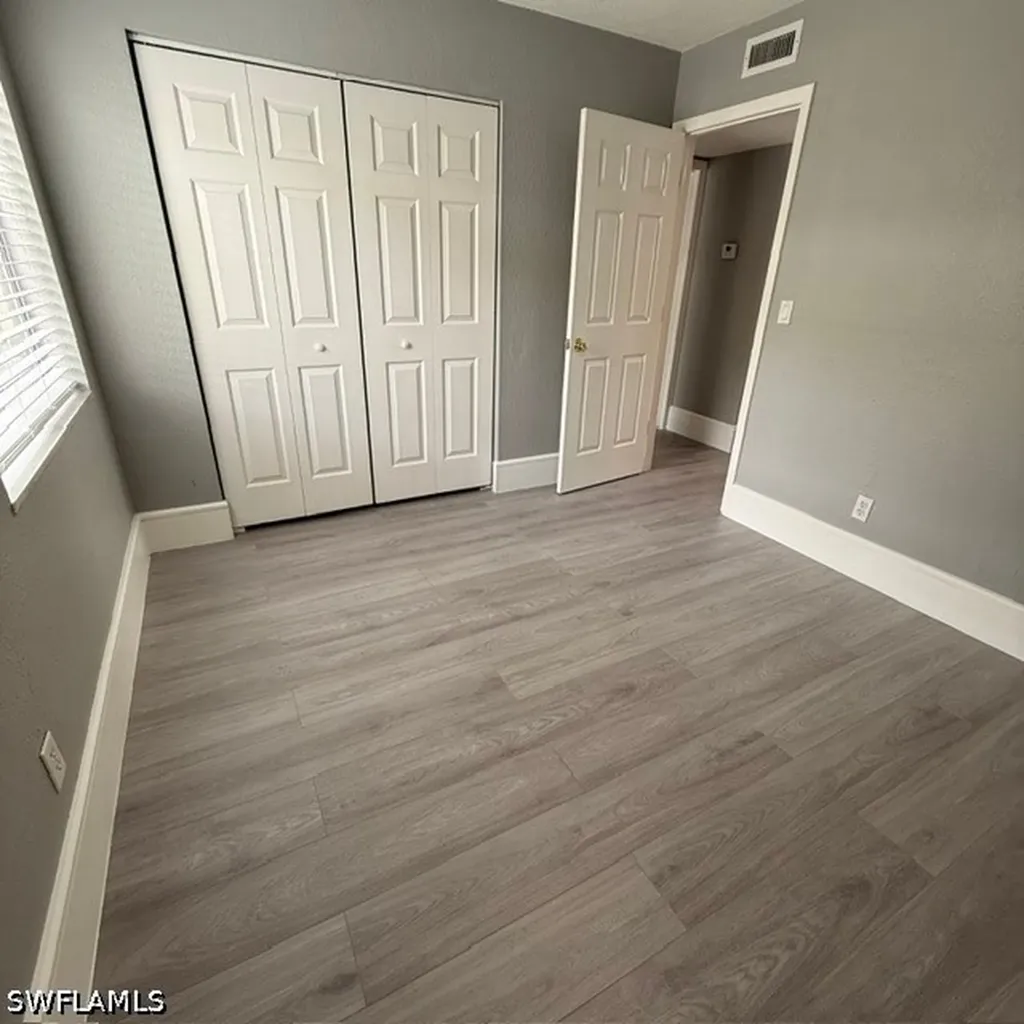 4617 Bayshore Drive Naples FL 34112