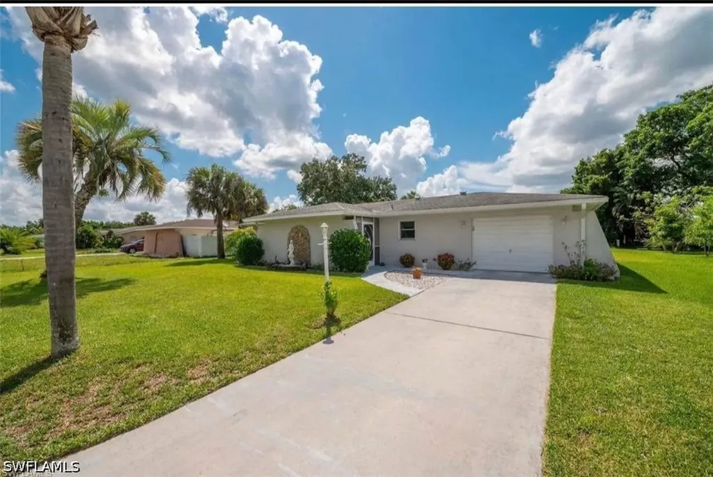 127 Highview Avenue Lehigh Acres FL 33936