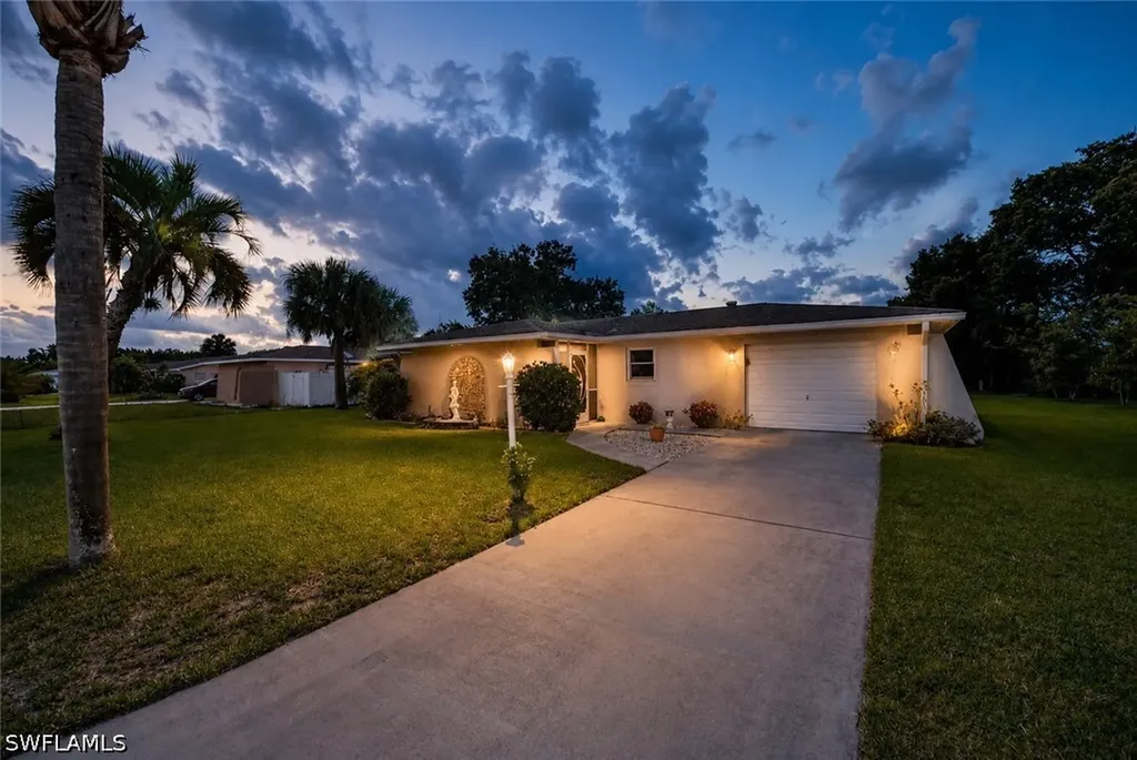 127 Highview Avenue Lehigh Acres FL 33936