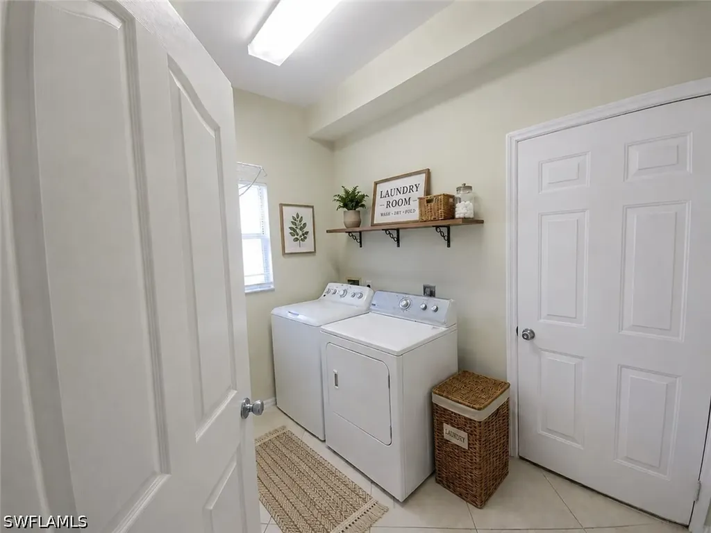 Naples FL 34104