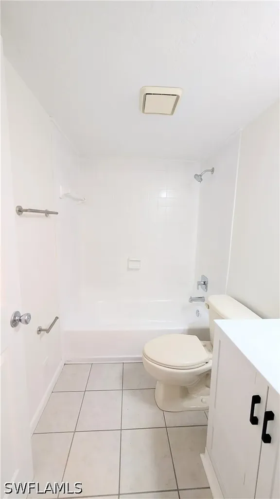 815 Victoria Drive Cape Coral FL 33904