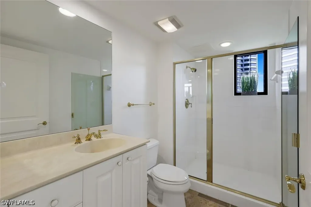 6597 Nicholas Boulevard Naples FL 34108