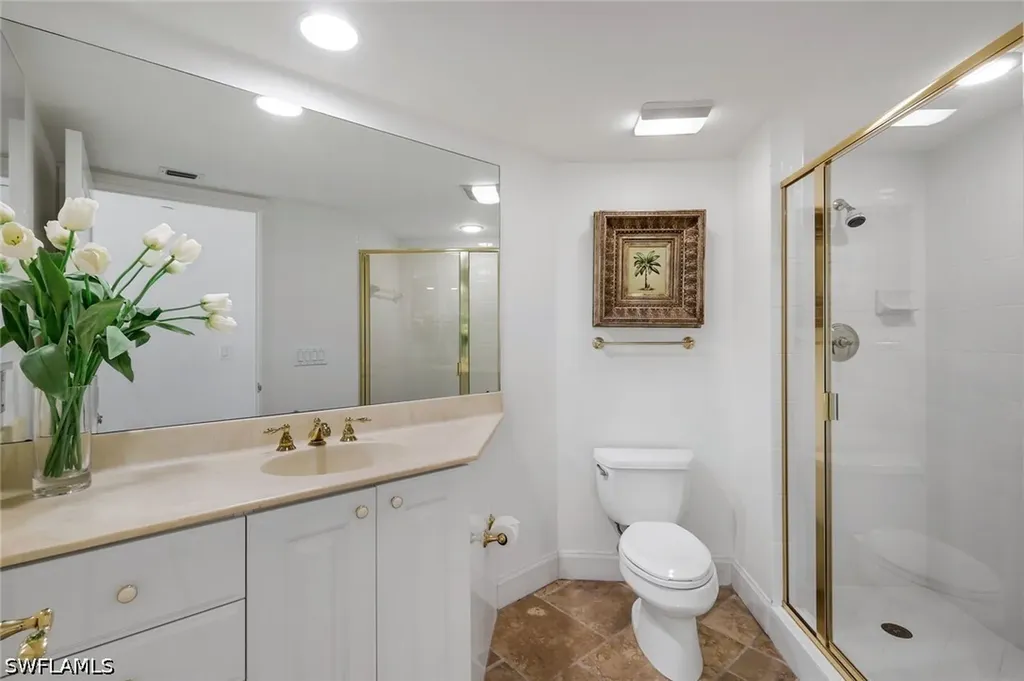 6597 Nicholas Boulevard Naples FL 34108