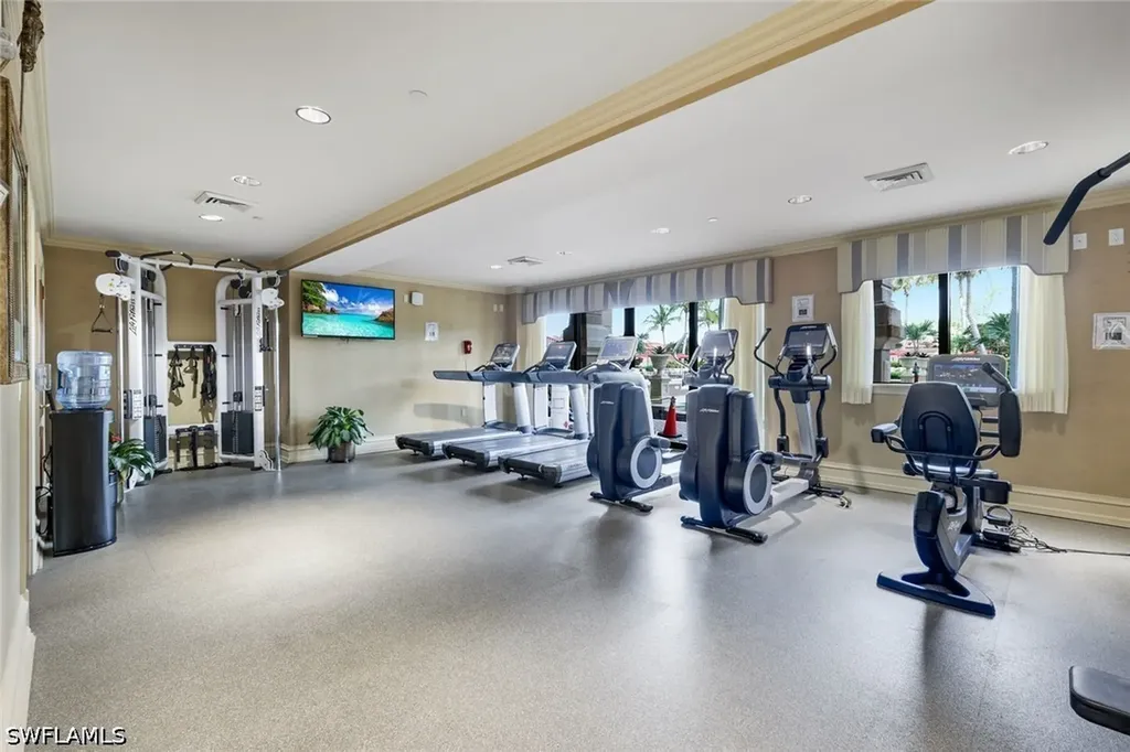6597 Nicholas Boulevard Naples FL 34108