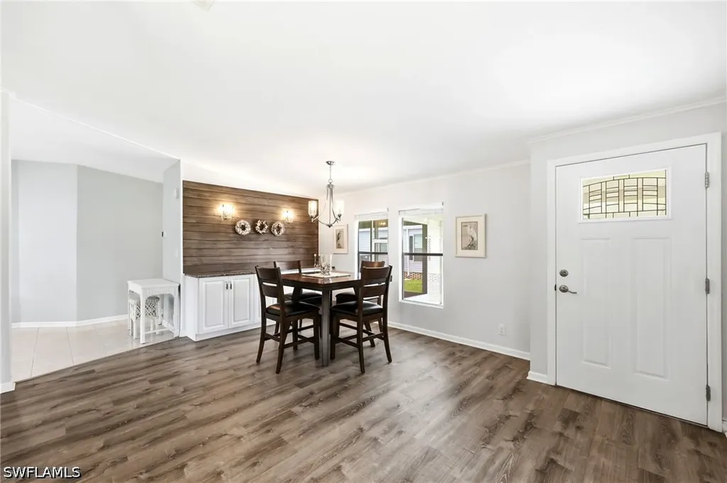 1759 Beverly Drive Naples FL 34114
