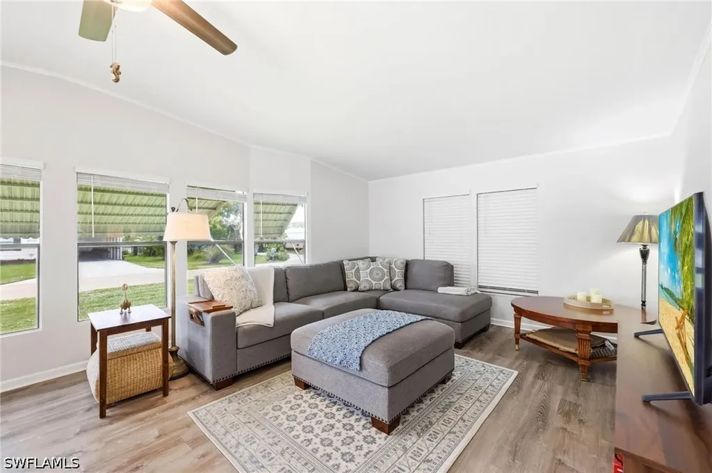 1759 Beverly Drive Naples FL 34114