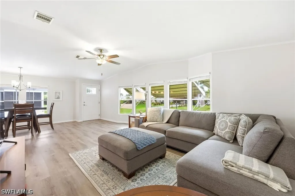 1759 Beverly Drive Naples FL 34114