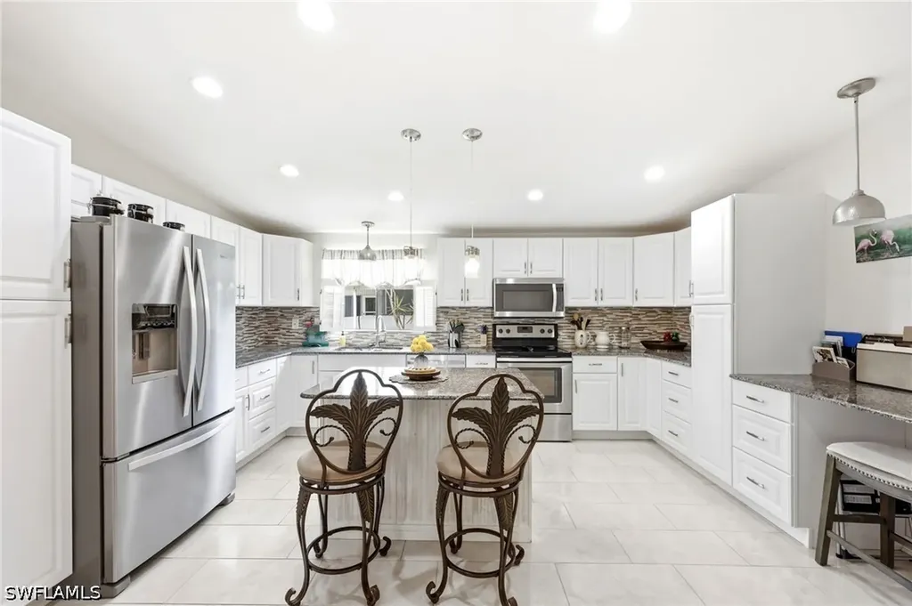 1759 Beverly Drive Naples FL 34114