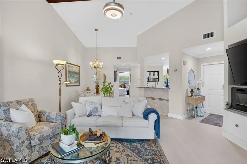 6528 Huntington Lakes Circle Naples FL 34119