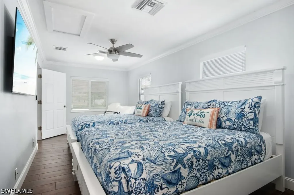 744 94th Avenue N Naples FL 34108