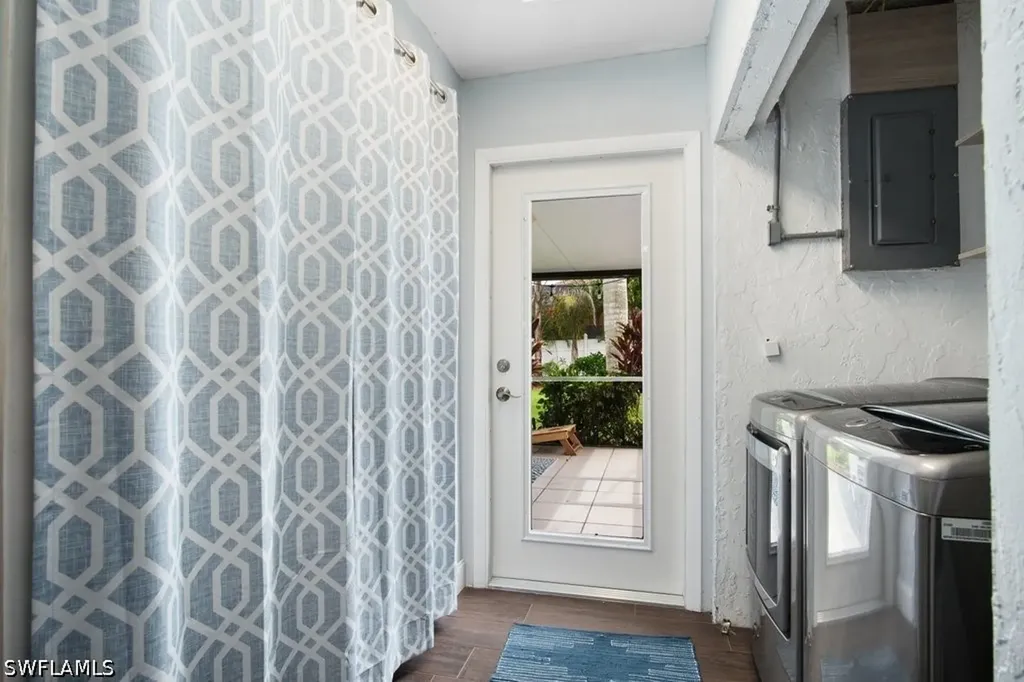 744 94th Avenue N Naples FL 34108