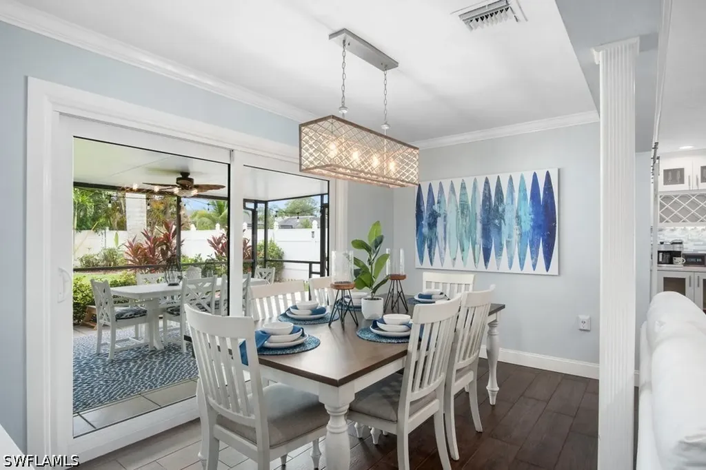 744 94th Avenue N Naples FL 34108