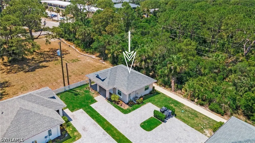 27302 Dortch Avenue Bonita Springs FL 34135