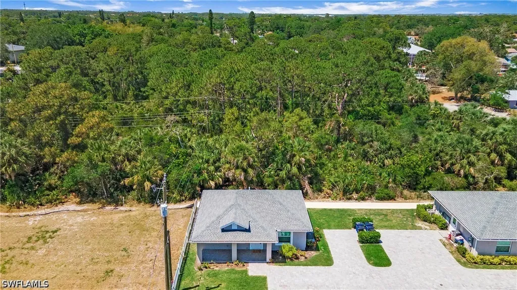 27302 Dortch Avenue Bonita Springs FL 34135