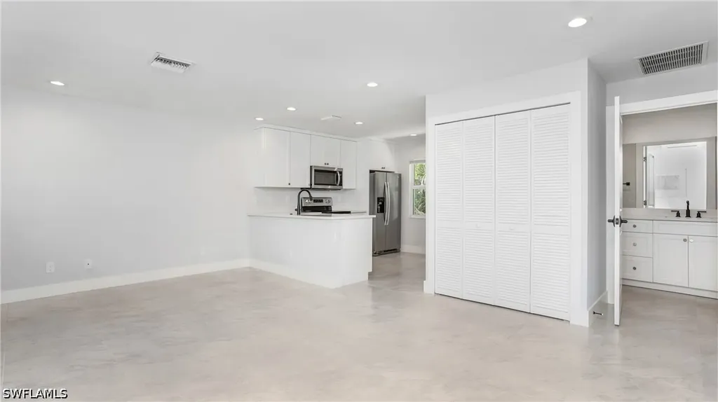 27302 Dortch Avenue Bonita Springs FL 34135