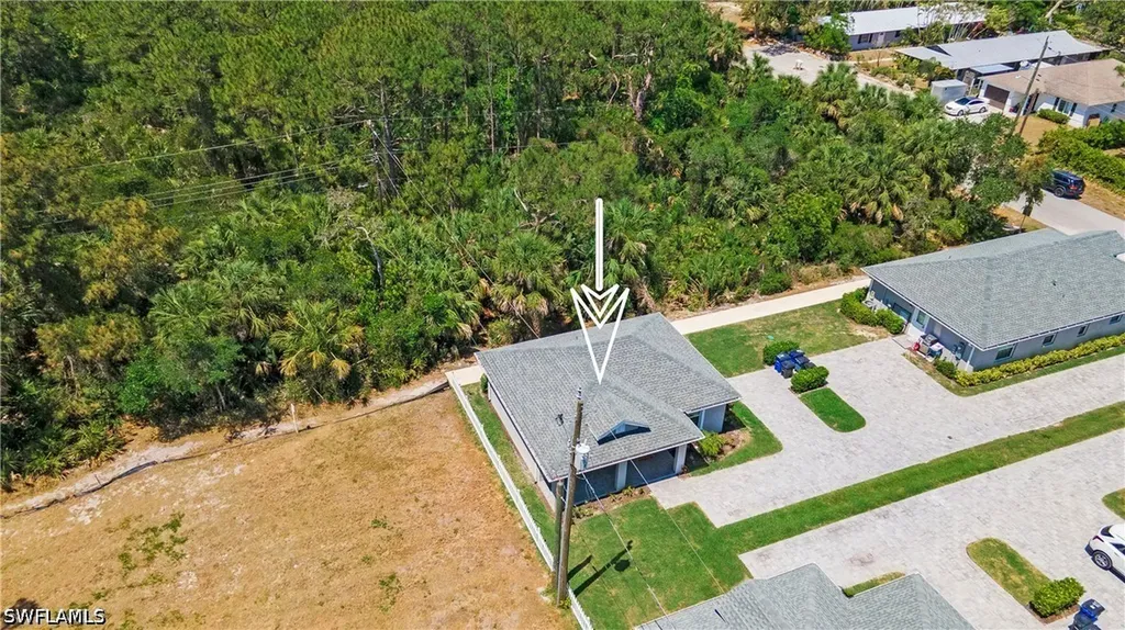 27302 Dortch Avenue Bonita Springs FL 34135