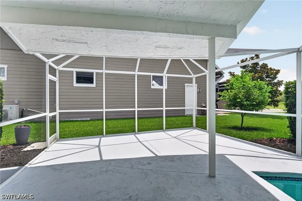3940 Skyway Drive Naples FL 34112