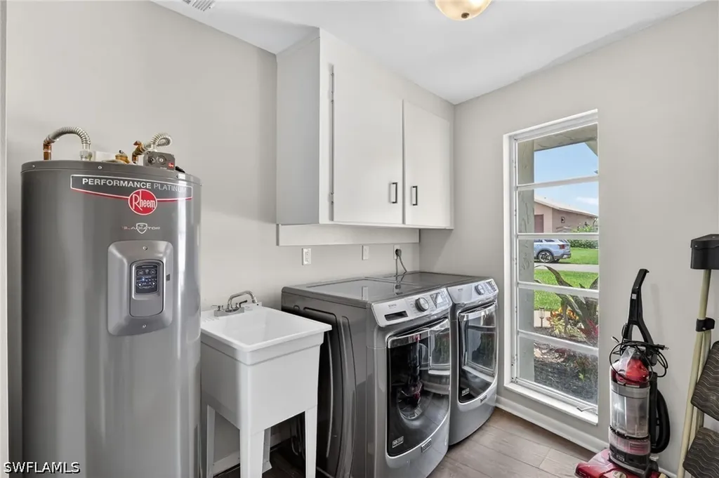 3940 Skyway Drive Naples FL 34112