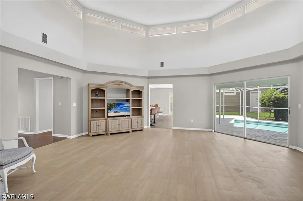 3940 Skyway Drive Naples FL 34112