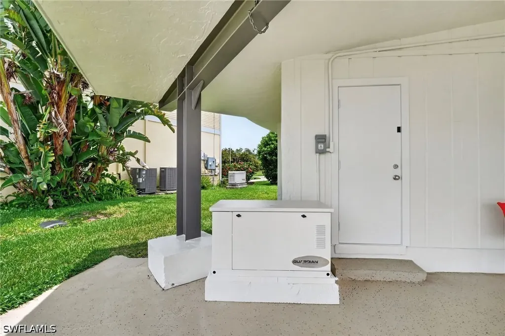 3940 Skyway Drive Naples FL 34112