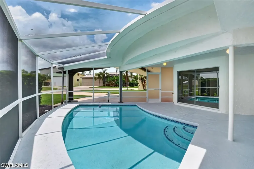 3940 Skyway Drive Naples FL 34112