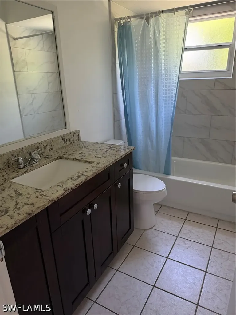 709 SE 46th Terrace Cape Coral FL 33904