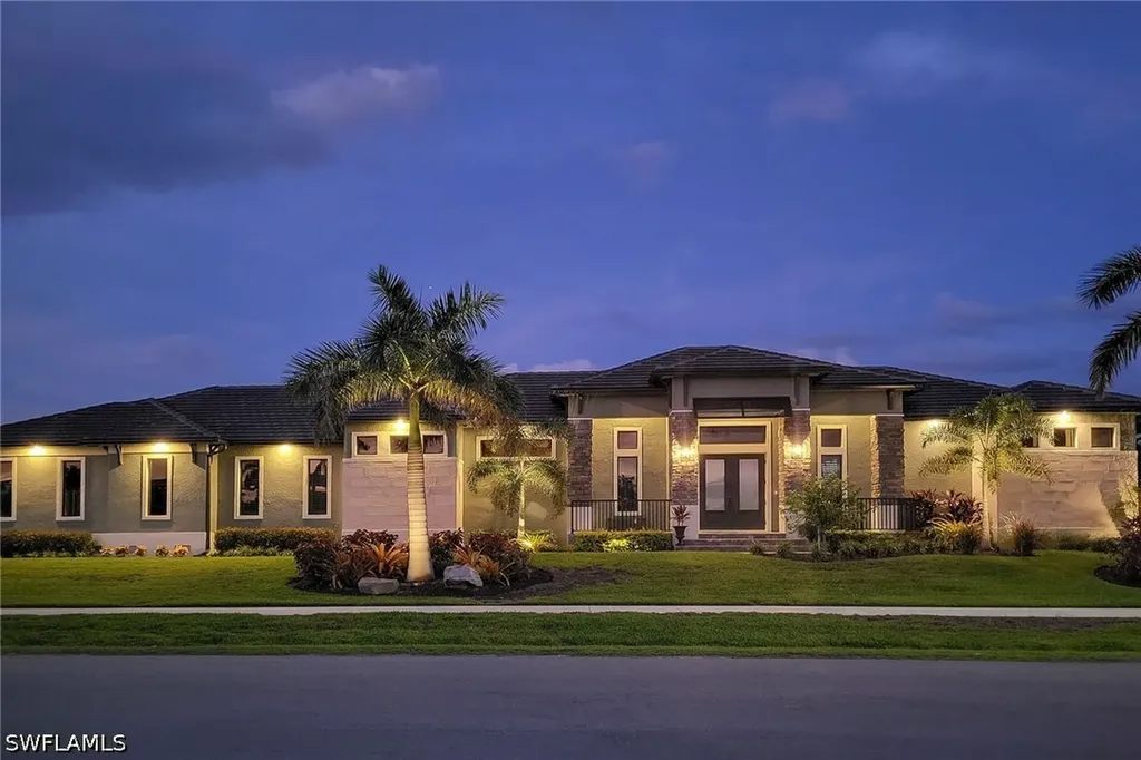1517 Buccaneer Court Marco Island FL 34145