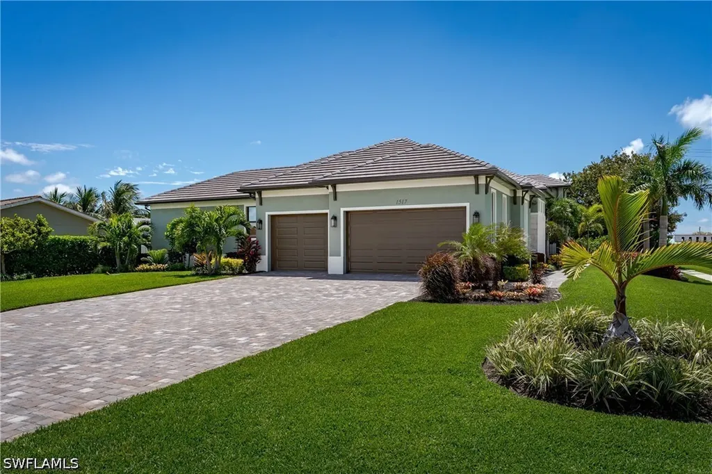 1517 Buccaneer Court Marco Island FL 34145