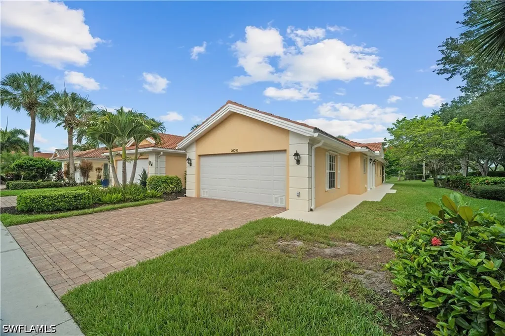 Bonita Springs FL, 28010 Grossetto Way