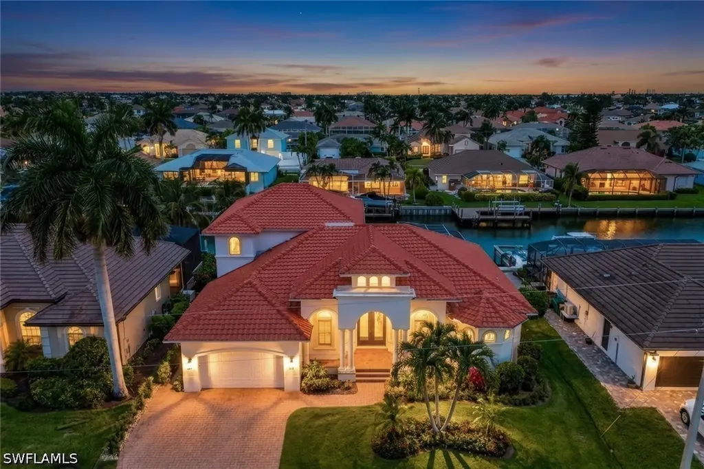 1148 Lamplighter Court Marco Island FL 34145