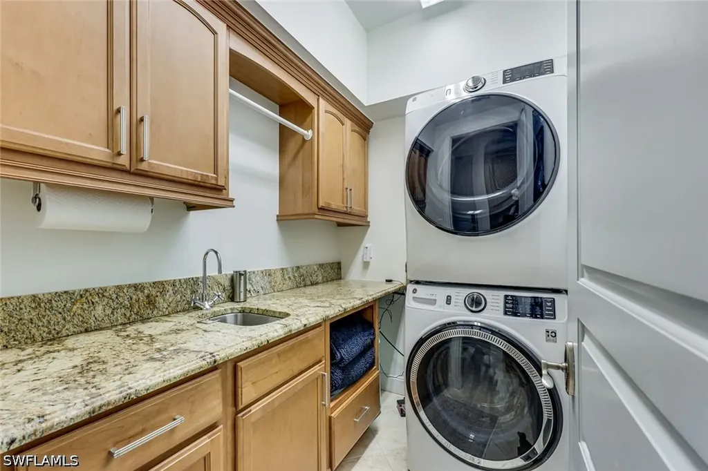 1148 Lamplighter Court Marco Island FL 34145