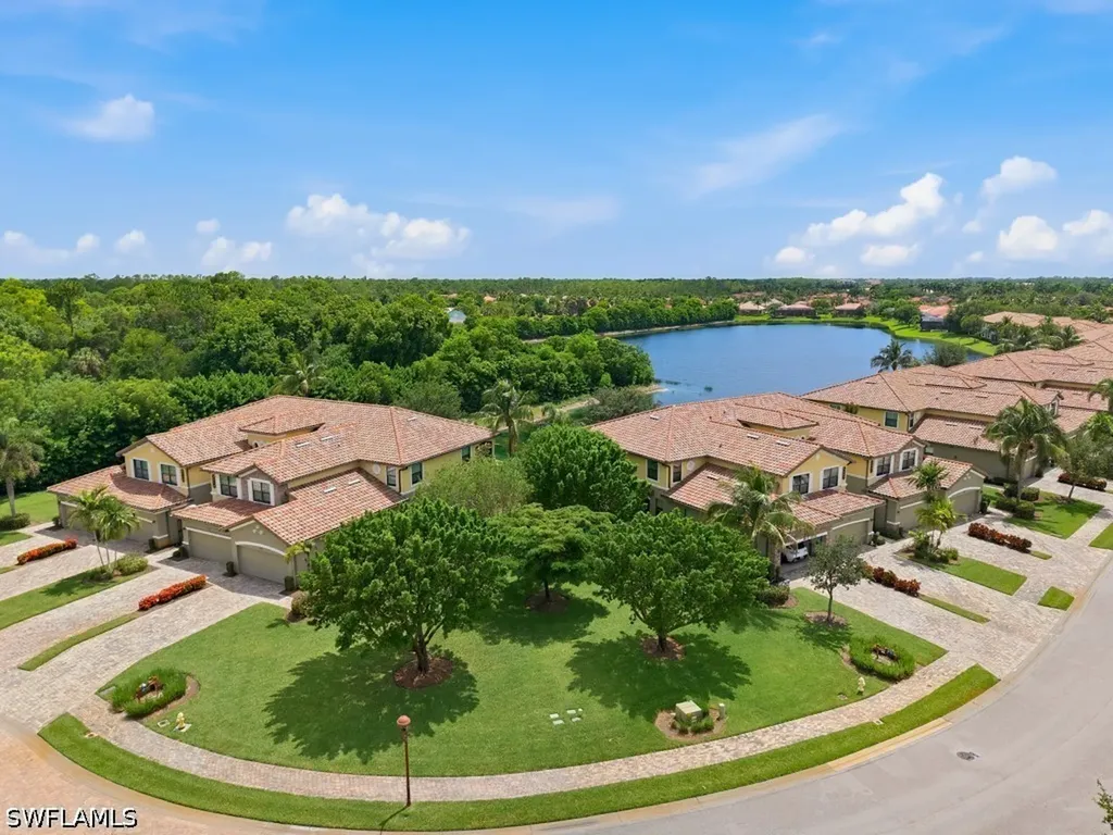 9502 Napoli Lane Naples FL 34113