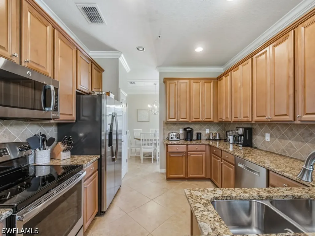 9502 Napoli Lane Naples FL 34113