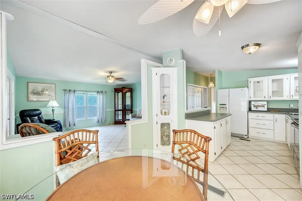 148 Seven Seas Way Naples FL 34104