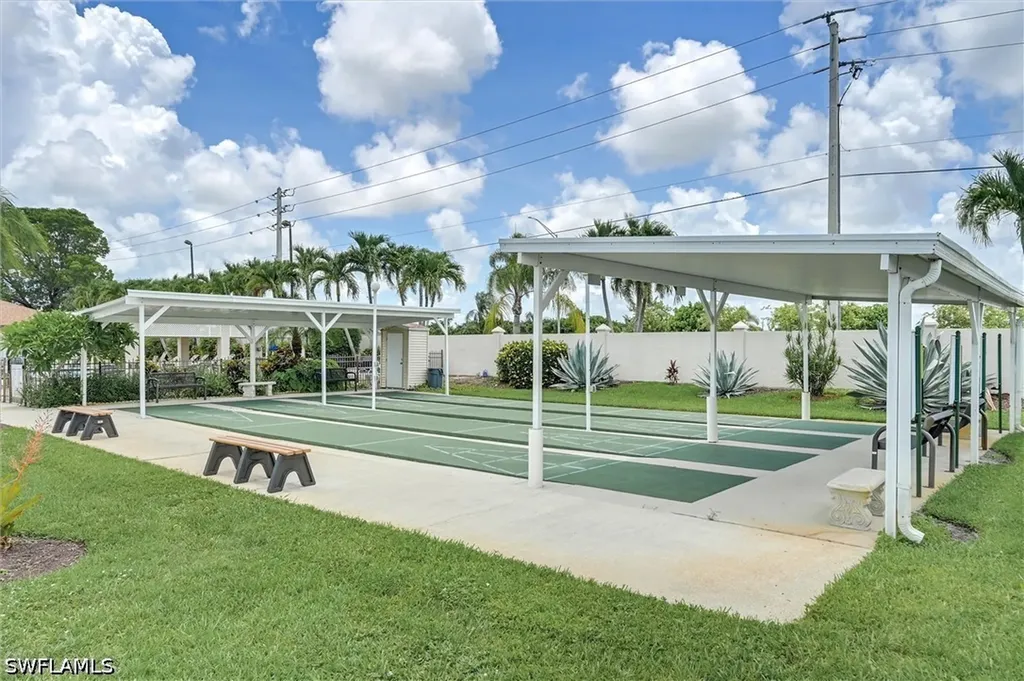 148 Seven Seas Way Naples FL 34104