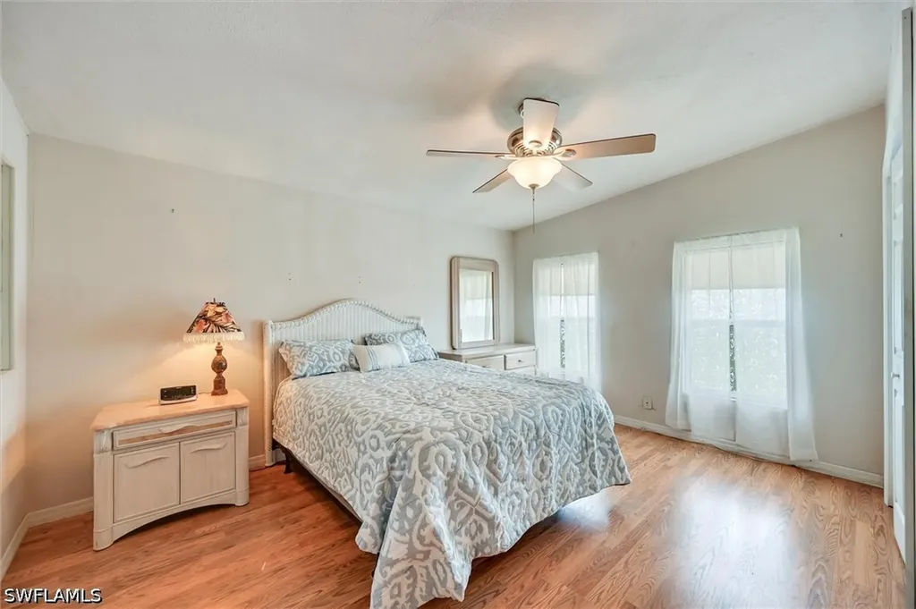 148 Seven Seas Way Naples FL 34104