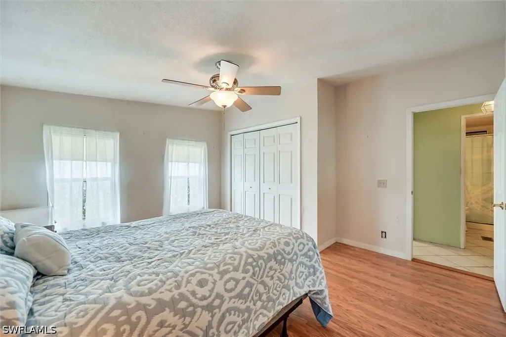 148 Seven Seas Way Naples FL 34104