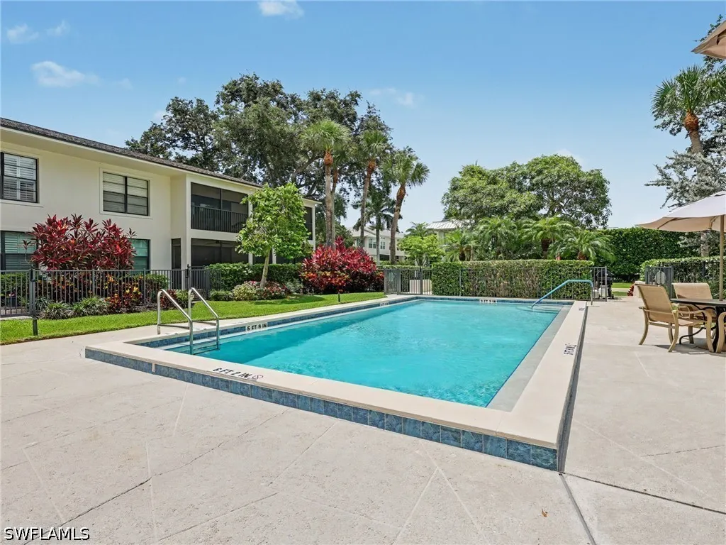 722 10th Avenue S Naples FL 34102