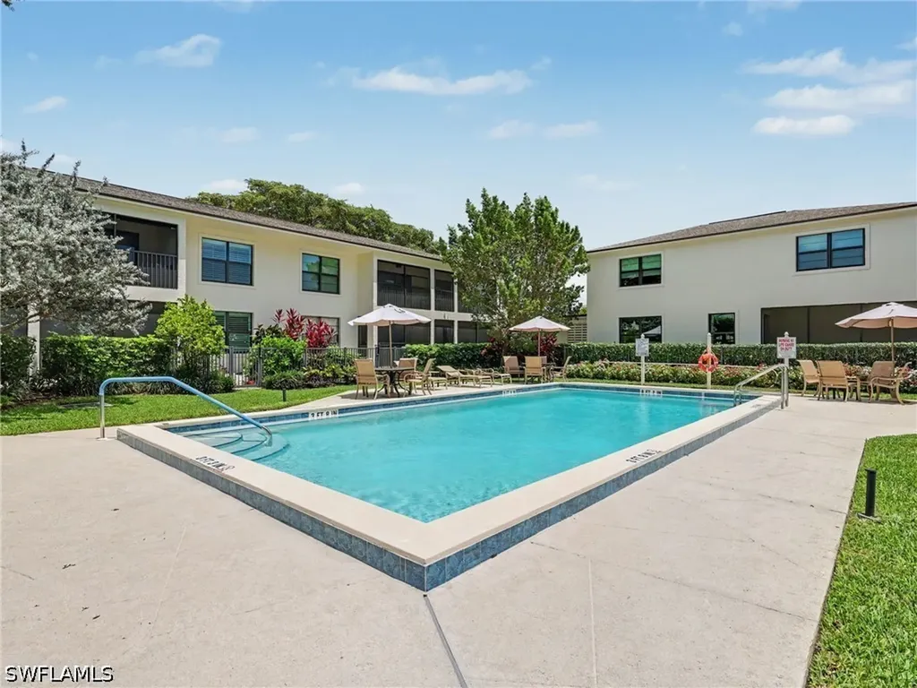 722 10th Avenue S Naples FL 34102