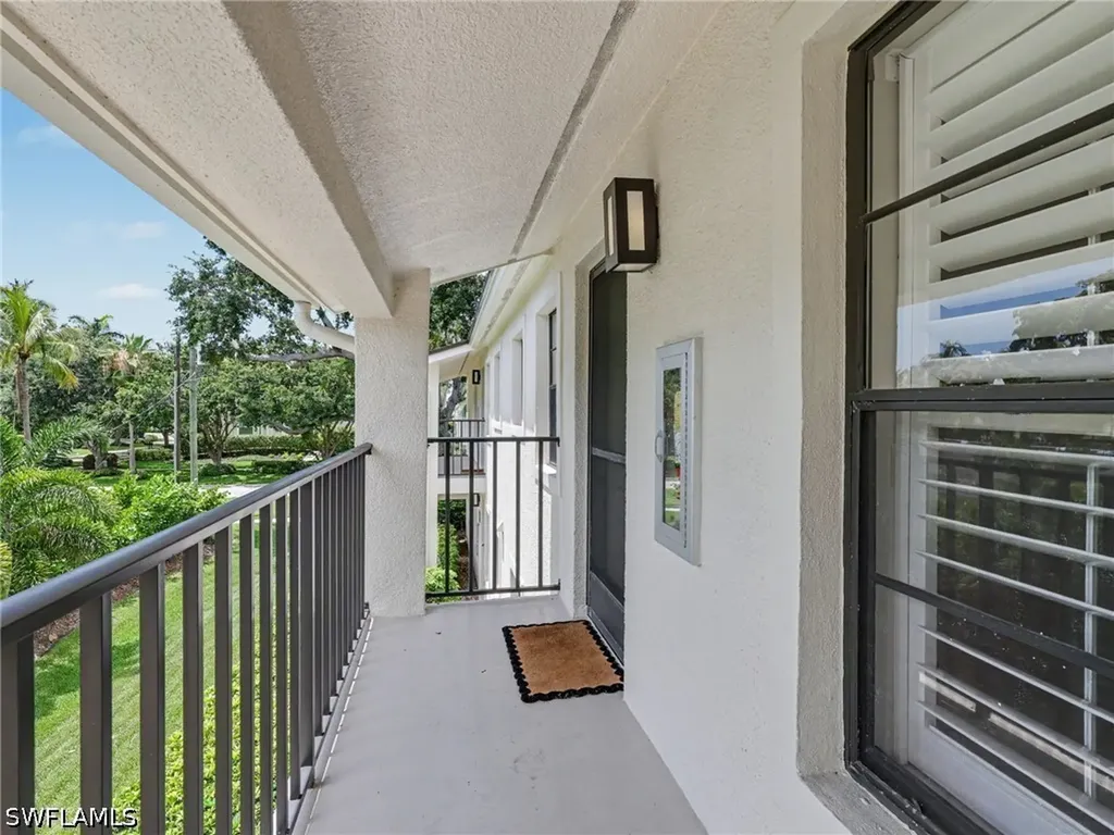 722 10th Avenue S Naples FL 34102